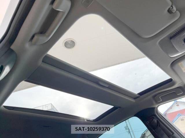 Toyota PRIUS 2023-09 333080-4