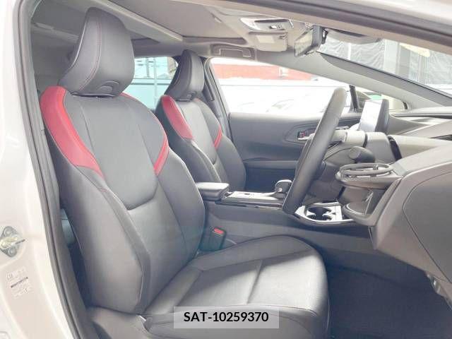 Toyota PRIUS 2023-09 333080-8