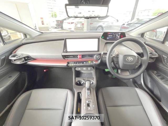 Toyota PRIUS 2023-09 333080-1
