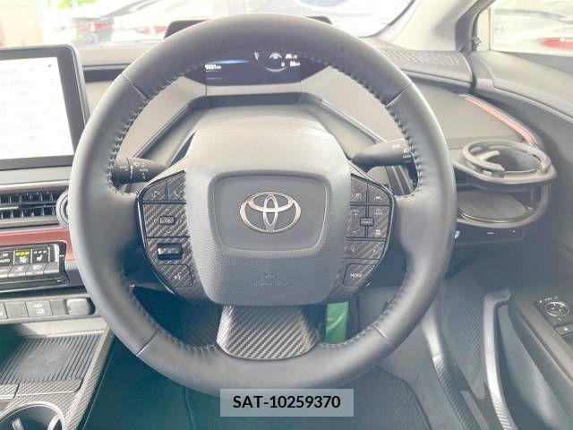 Toyota PRIUS 2023-09 333080-11