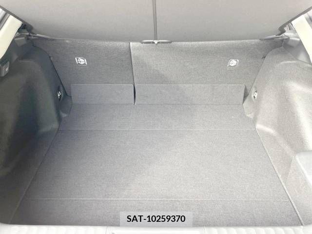 Toyota PRIUS 2023-09 333080-10