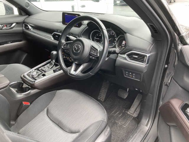 Mazda CX-8 2018-09 6370-1