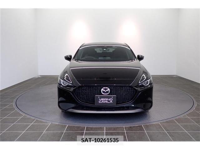 Mazda MAZDA3 2022-04 276403-4