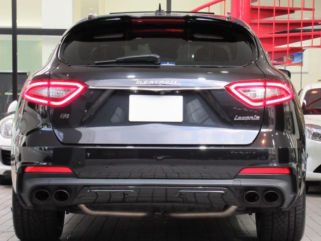 Maserati LEVANTE 2019-06 9706-22