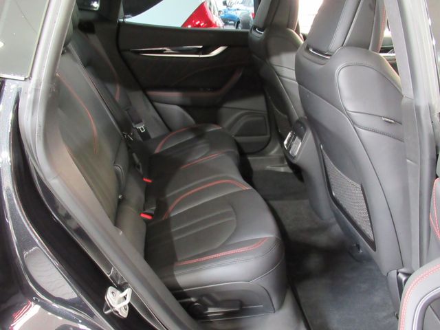 Maserati LEVANTE 2019-06 9706-6