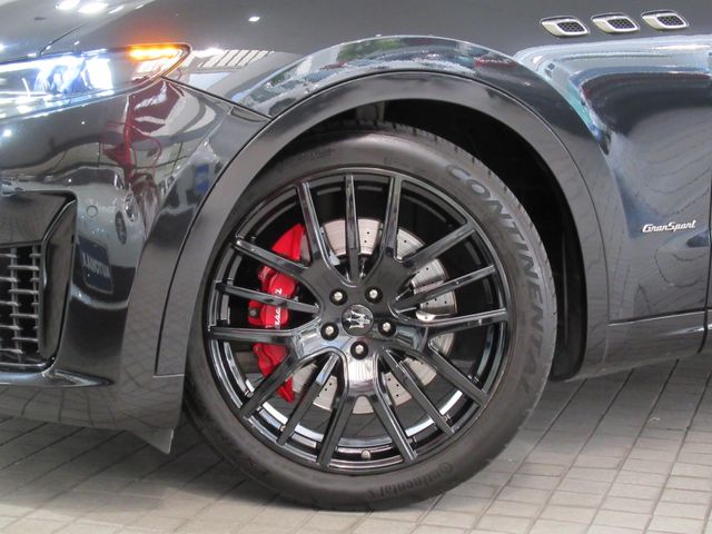 Maserati LEVANTE 2019-06 9706-28