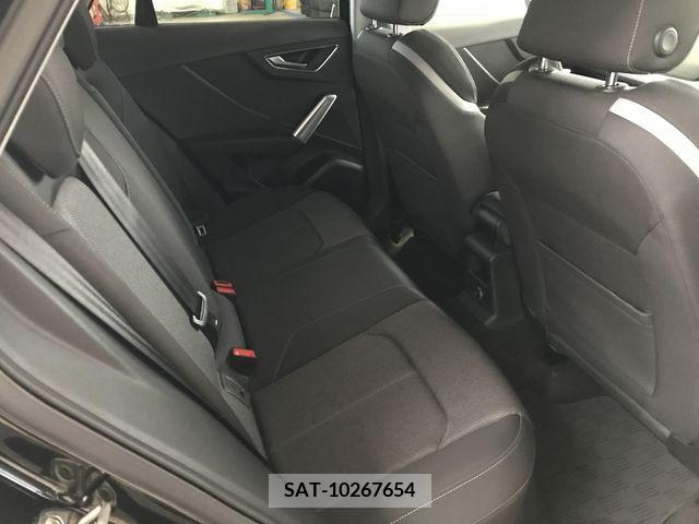 Audi Q2 2018-01 209427-12