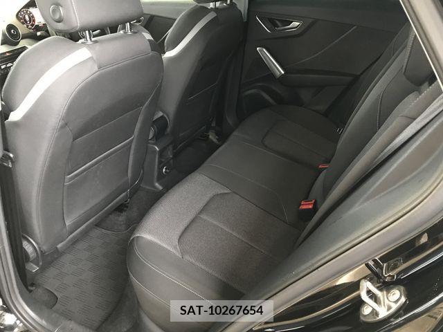 Audi Q2 2018-01 209427-14