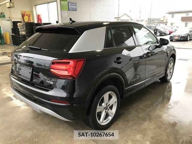 Audi Q2 2018-01 209427-2