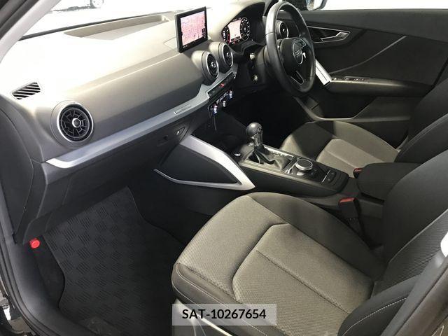 Audi Q2 2018-01 209427-15