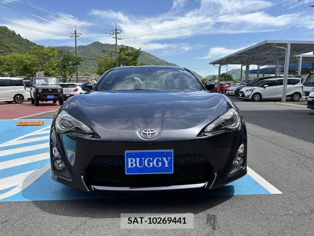 Toyota 86 2013-07 267560-1