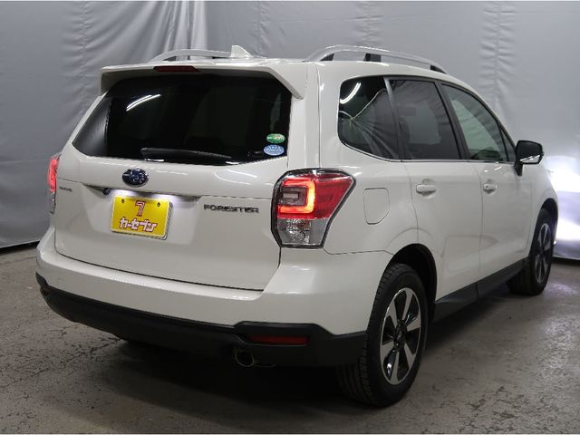 Subaru FORESTER 2015-12 196175-1