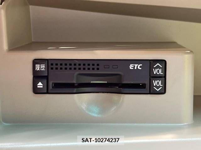 Toyota ESTIMA 2011-05 256429-6