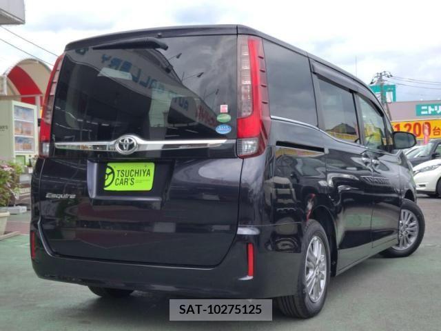 Toyota ESQUIRE 2015-06 297204-1