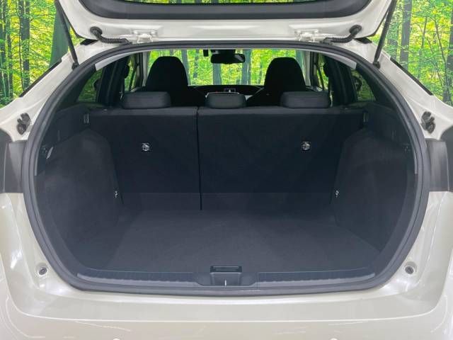 Toyota PRIUS 2016-10 8808-9