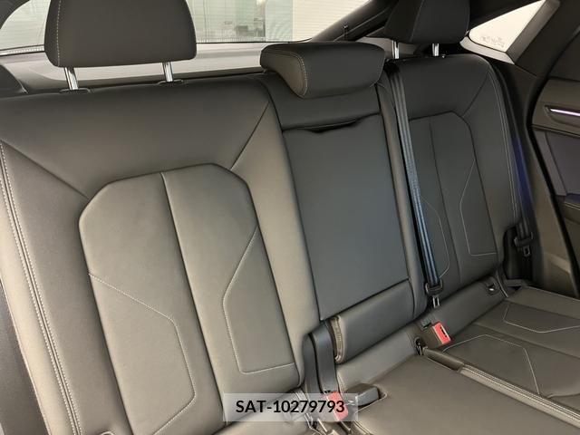 Audi Q3 2021-11 395771-14