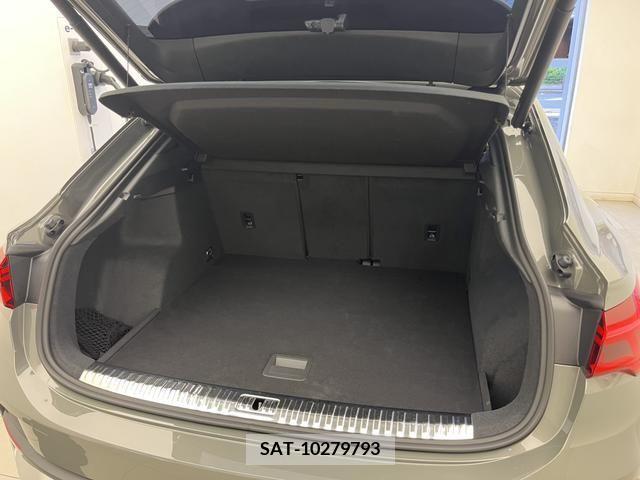 Audi Q3 2021-11 395771-16