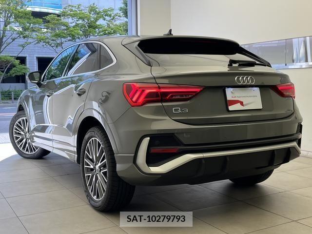 Audi Q3 2021-11 395771-5