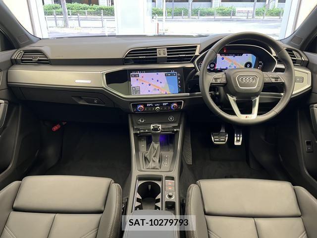 Audi Q3 2021-11 395771-7
