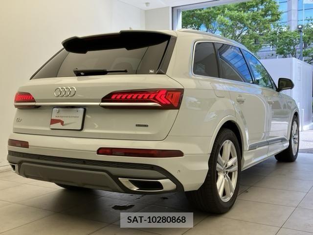 Audi Q7 2020-08 336874-1