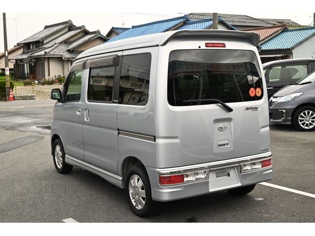 Daihatsu ATRAI WAGON 2010-06 20494-2