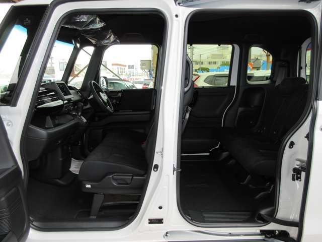 Honda N BOX CUSTOM 2023-03 2808-8