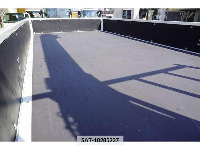 Mitsubishi CANTER 2023-08 348885-17