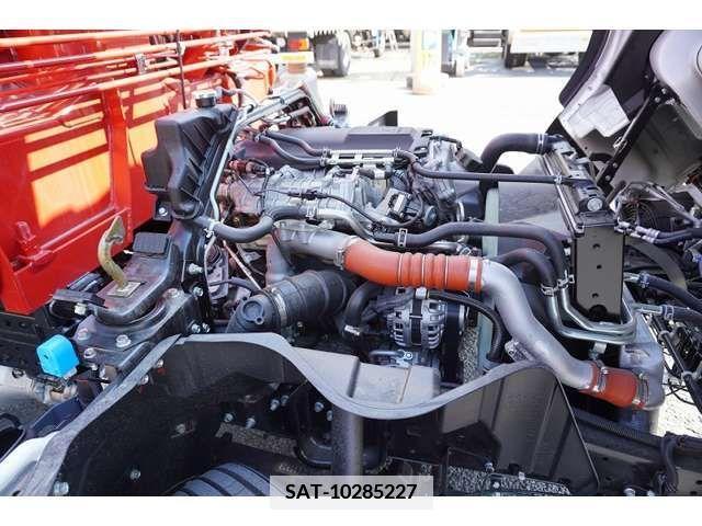 Mitsubishi CANTER 2023-08 348885-12