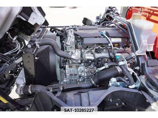 Mitsubishi CANTER 2023-08 348885-11