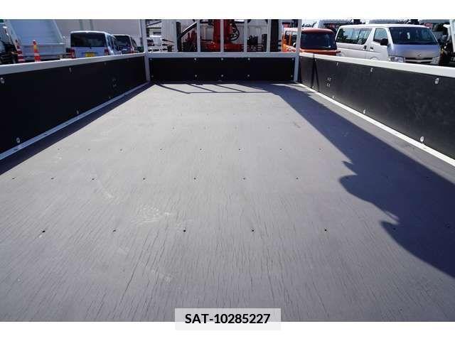 Mitsubishi CANTER 2023-08 348885-14