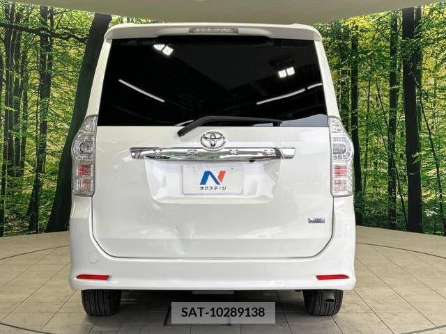 Toyota VOXY 2013-09 321359-15