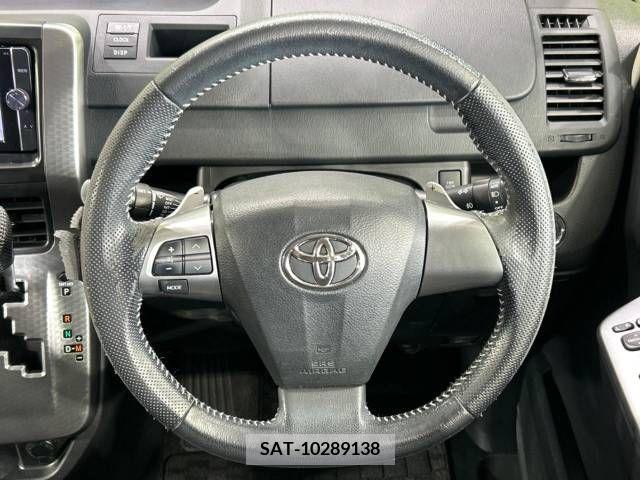 Toyota VOXY 2013-09 321359-11