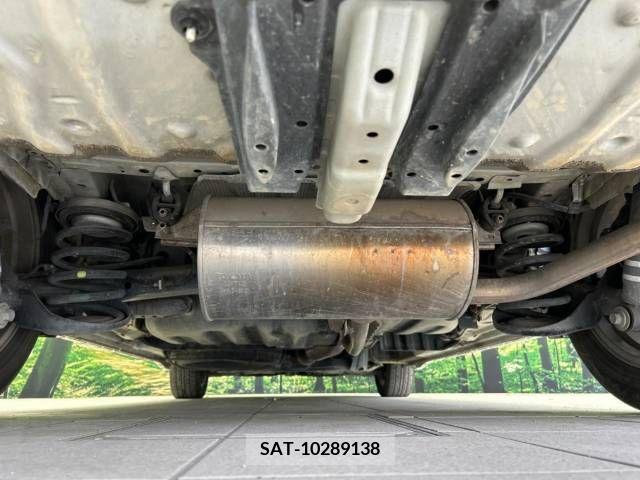 Toyota VOXY 2013-09 321359-19