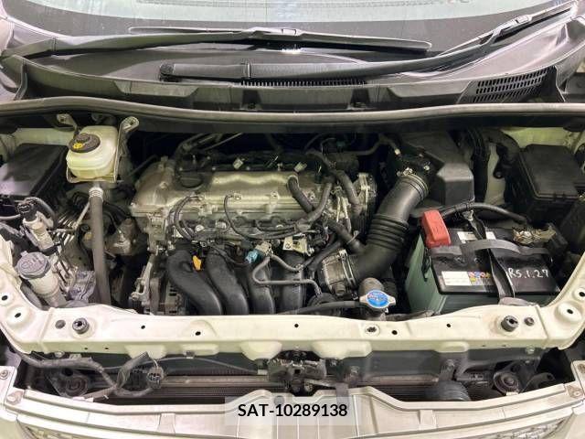 Toyota VOXY 2013-09 321359-18