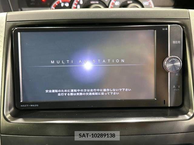 Toyota VOXY 2013-09 321359-3