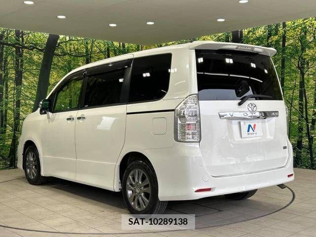 Toyota VOXY 2013-09 321359-17