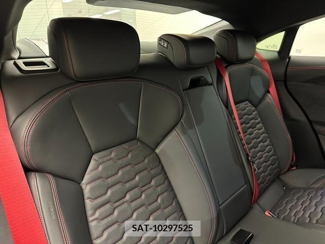 Audi E-TRON 2021-12 212949-17