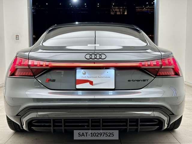 Audi E-TRON 2021-12 212949-3