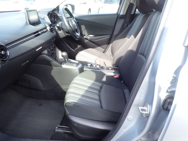 Mazda MAZDA2 2019-11 188865-19