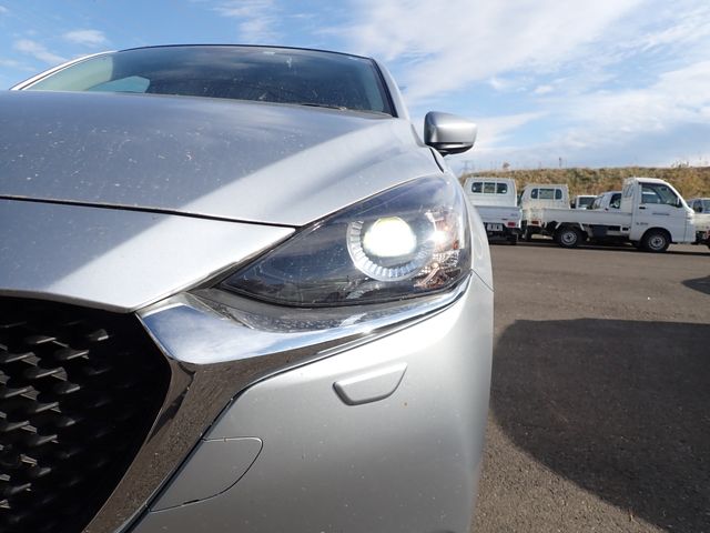 Mazda MAZDA2 2019-11 188865-3