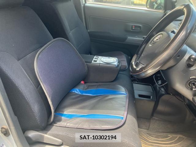 Toyota BB 2006-03 389513-9