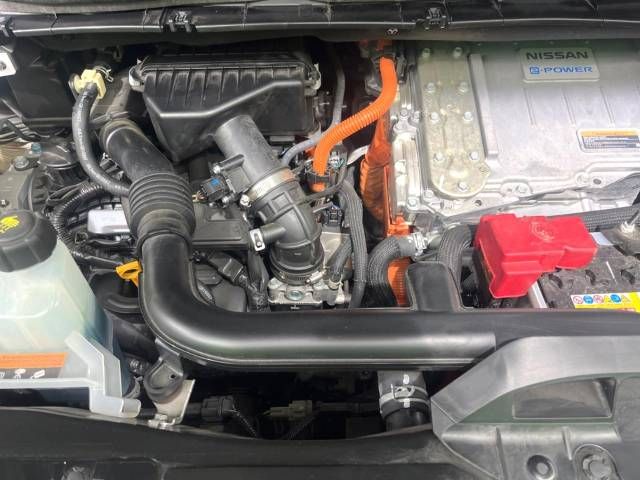Nissan SERENA 2021-02 21928-14