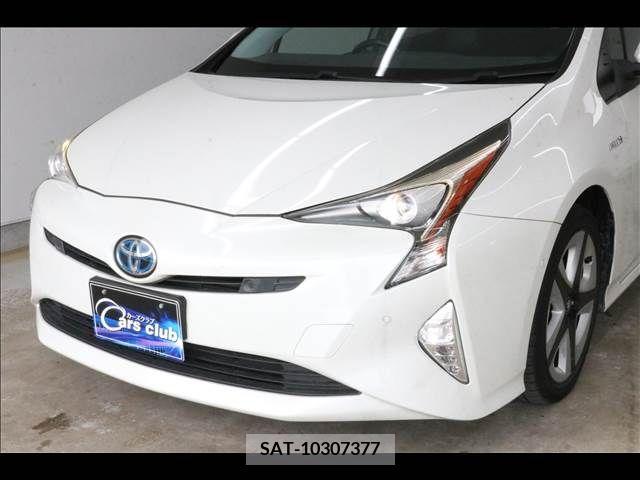 Toyota PRIUS 2017-06 352521-12