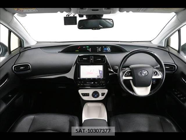 Toyota PRIUS 2017-06 352521-2