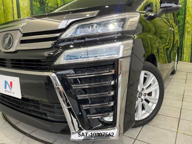 Toyota VELLFIRE 2018-01 222369-12