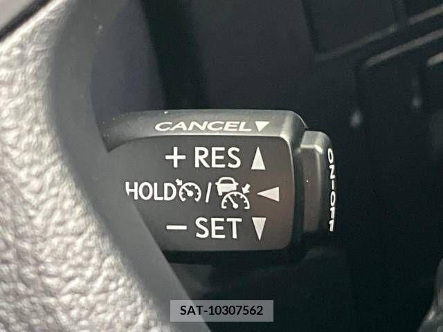 Toyota VELLFIRE 2018-01 222369-4