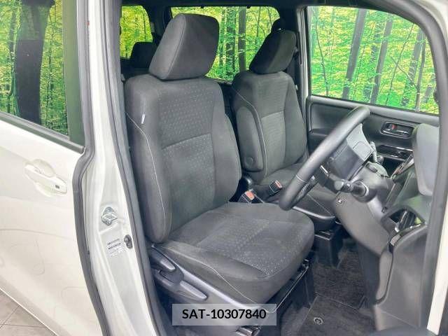 Toyota NOAH 2019-11 279470-8