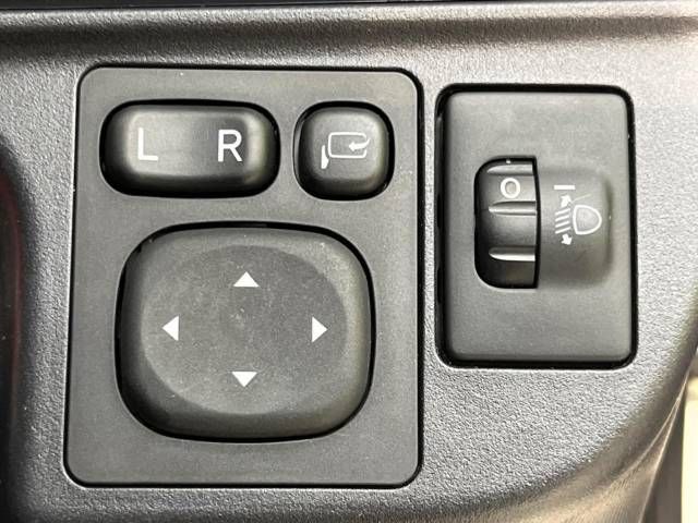 Toyota AQUA 2014-07 12498-7