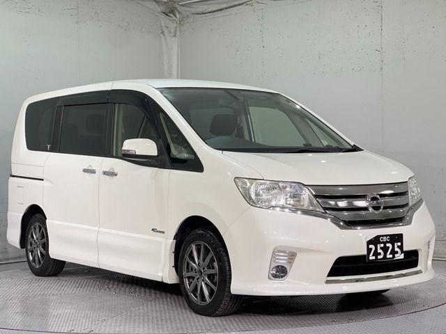 Nissan SERENA 2012-09 185958-0