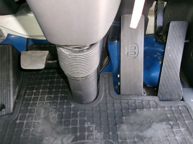 Nissan CONDOR 2012-05 15307-11